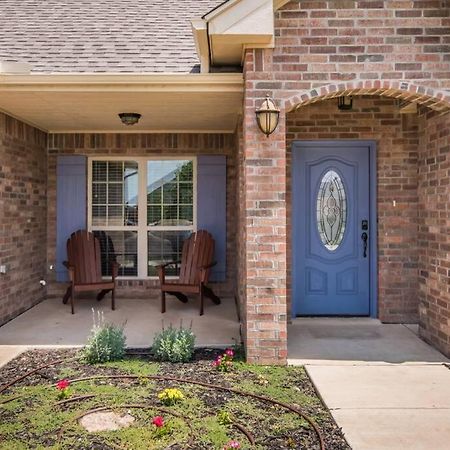 Cheerful 3 Bedroom Home, King Bed, 10 Min From Palo Duro Canyon, Fireplace, Washer Dryer Esterno foto